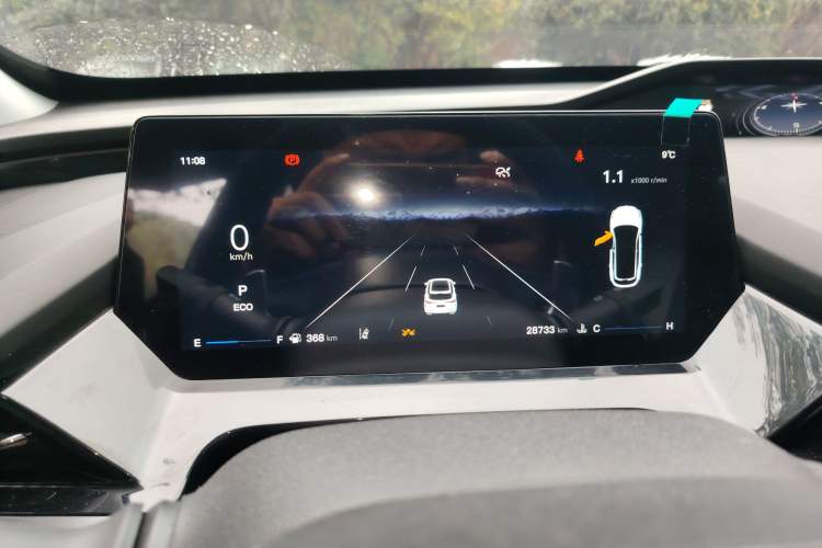 Used Oshan Z6 2023 Blue Whale 1.5T DCT Smart-Led City Edition
