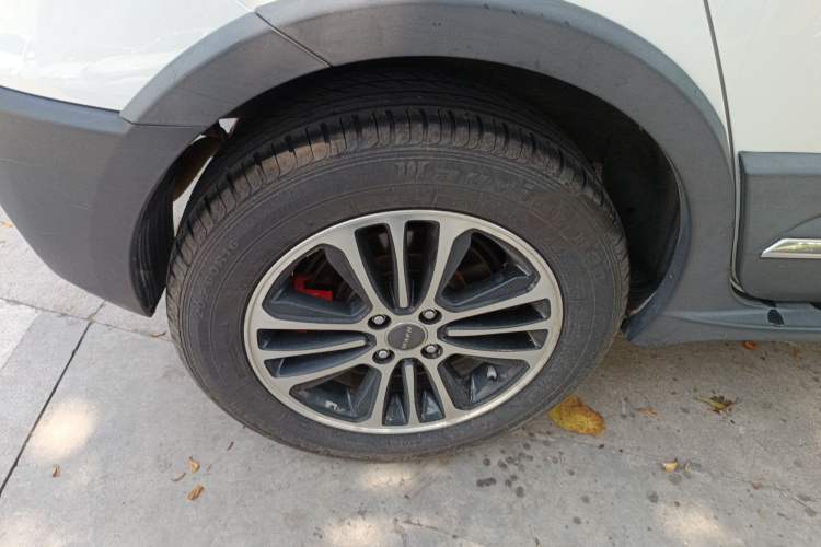 Used Haval H1 2015 1.5L AMT Luxury Model