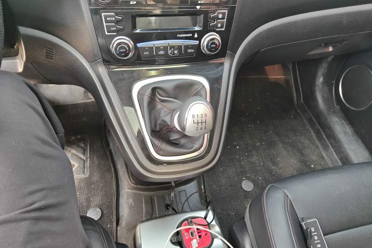 Used Haval H6 2016 Upgraded Model 1.5T Manual Two-Wheel Drive Elite Version