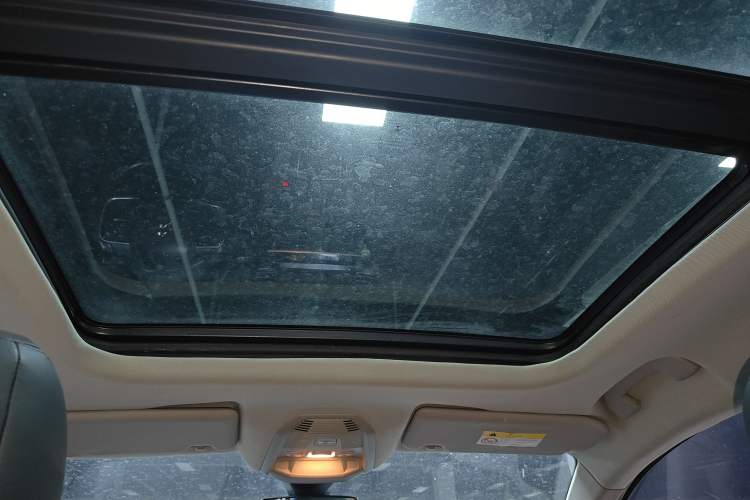 Used Citroen C5 AIRCROSS 2017 350THP Fashion Edition Headliner