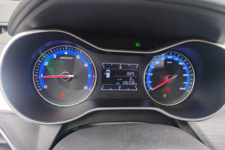 Used Geely Auto Vision 2019 Upgraded Model 1.5L Manual Luxury Version China VI Standard
