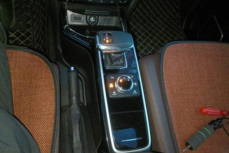 Used BAIC Off-Road BJ80 2020 3.0T Automatic Supreme Edition Gear Lever