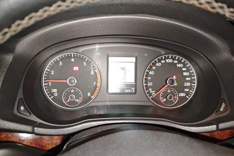 Used Volkswagen Passat 2013 1.8TSI DSG Prestige Edition Instrument Cluster