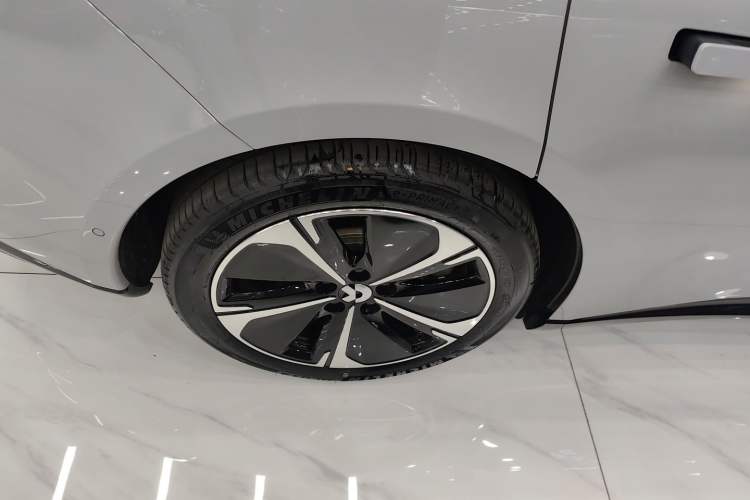 Used Nio ET5T 2025 75 kWh Touring
