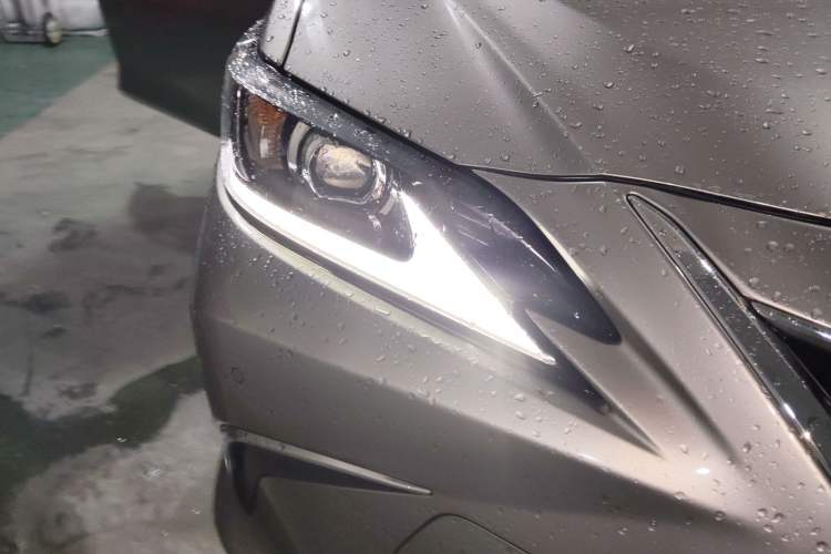 Used Lexus ES 2023 200 Excellence Edition