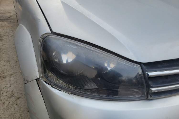 Used Great Wall Wingle 5 2013 2.0T European Version Two-Wheel Drive Elite Edition 6MT Big Double Cab GW4D20B