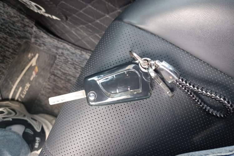 Used Toyota FRONTLANDER 2023 2.0L CVT Elite Edition