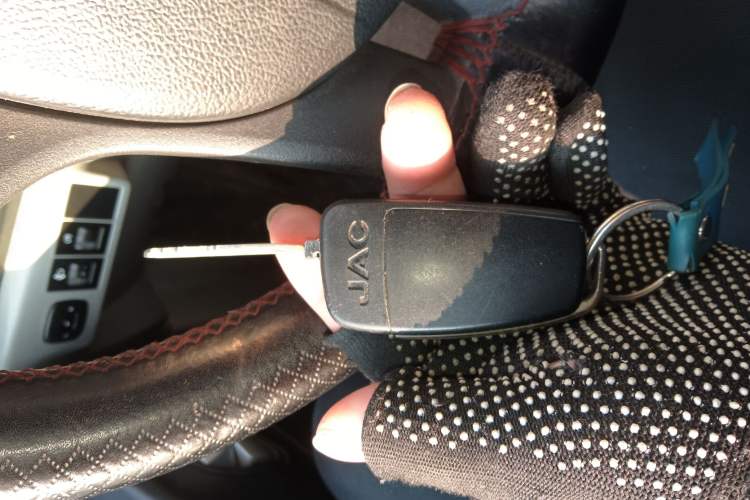 Used JAC Refine M3 2016 IKEA Edition 1.6L Luxury Smart Model