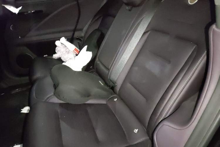 Used Avatr 07 2024 Pro+ Range-Extended Edition Left Rear Seat