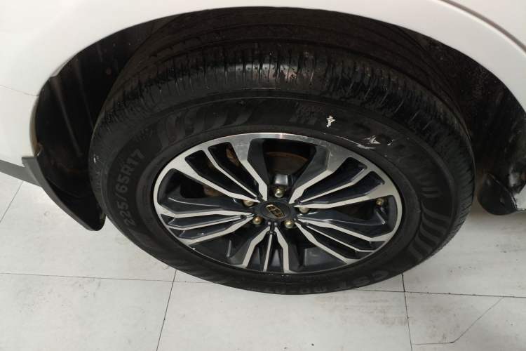 Used Geely Auto Vision X6 2016 1.3T CVT Flagship Model
