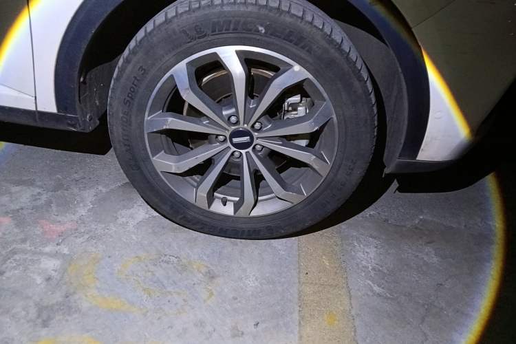 Used Wey VV6 2018 2.0T Four-Wheel Drive Flagship Version China V Standard
