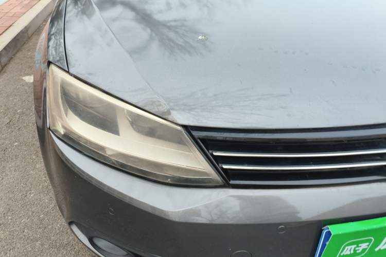 Used Volkswagen Sagitar 2014 Revised Version 1.4TSI Automatic Luxury Edition Right Front Headlight