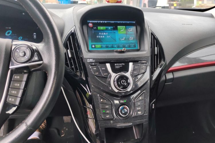 Used BYD Qin New Energy 2014 1.5T Flagship Model
