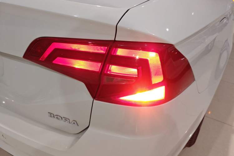 Used Volkswagen Bora 2018 1.5L Manual Fashion Model