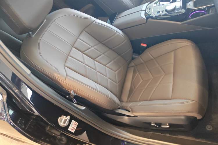 Used BMW i5 2024 eDrive 35L Luxury Package