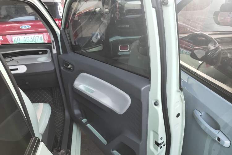 Used Wuling Hongguang MINIEV 2021 Macaron Fashion Model Lithium Iron Phosphate