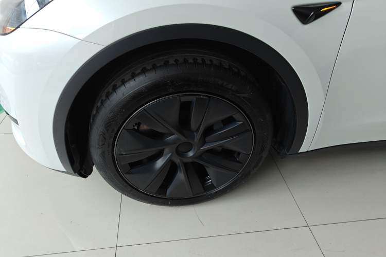 Used Tesla Model Y 2024 Rear-Wheel-Drive Version