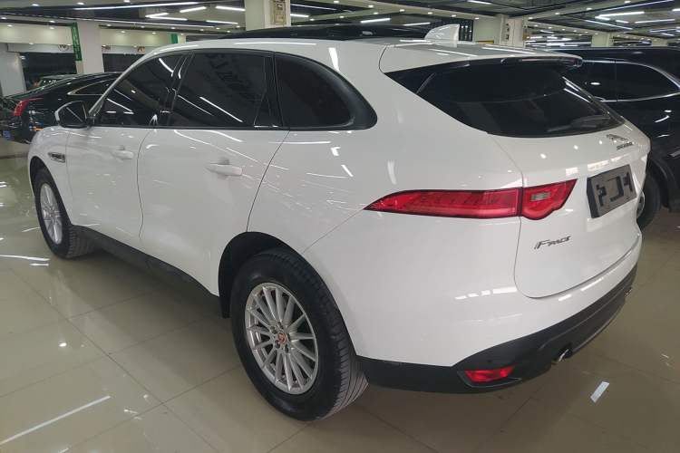 Used Jaguar F-PACE 2016 2.0T Two-Wheel Drive Urban Luxury Edition