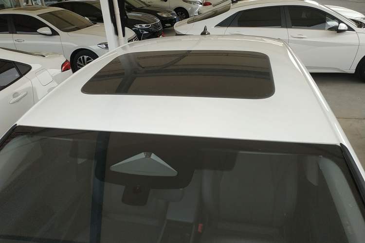 Used Volkswagen Lavida 2026 Pro 1.5L Starry Six Million Edition Roof