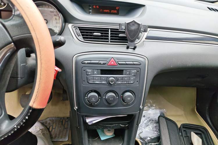 Used Peugeot 308 2014 Enjoy Edition Classic 1.6L Manual YouShang Model