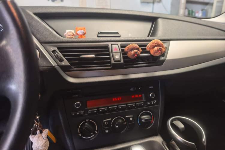 Used BMW X1 2012 sDrive18i Fashion Model Audio And AC Panel