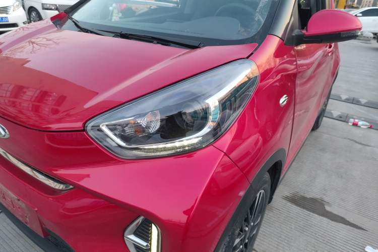 Used Chery Little Ant 2022 Sweet Pink Edition Half-Sugar Version Lithium Iron Phosphate 29.2 kWh 30 kW 301 km
