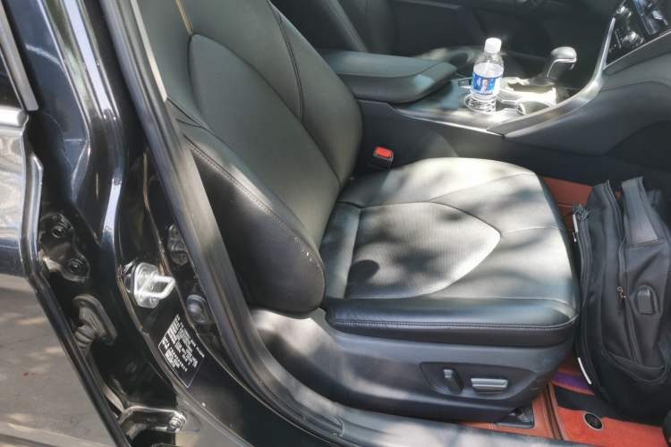 Used Toyota Camry 2023 Dual-Motor 2.5 HGVP Leading Edition