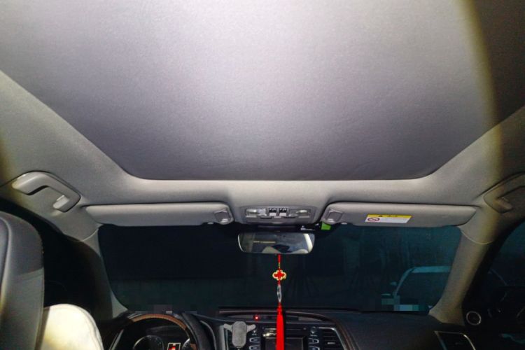 Used Toyota Highlander 2018 2.0T Two-Wheel-Drive Luxury Edition 7 Seats Emission Standard China V
