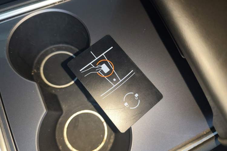 Used Tesla Model Y 2024 Rear-Wheel-Drive Version Interior 1