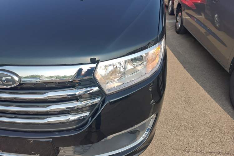 Used JAC Refine M3 2022 PLUS 1.8L 7-seater Standard Model