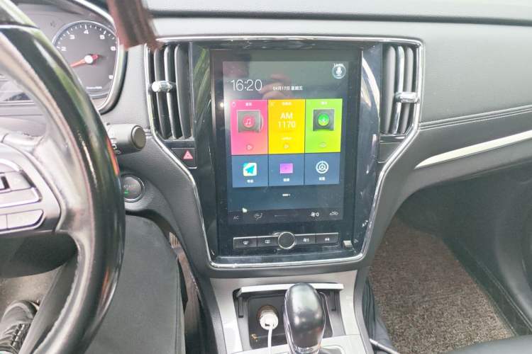 Used Roewe RX5 2019 20T Two-Wheel Drive Automatic 4G Connected Platinum Edition