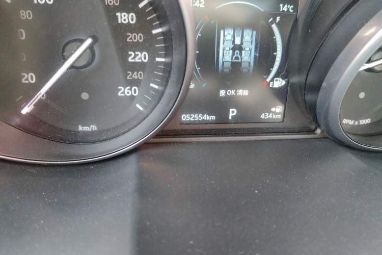 Used Land Rover Range Evoque 2018 240PS PURE Style Edition
