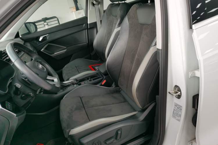 Used Audi Q3 2021 35 TFSI Fashion Dynamic Model