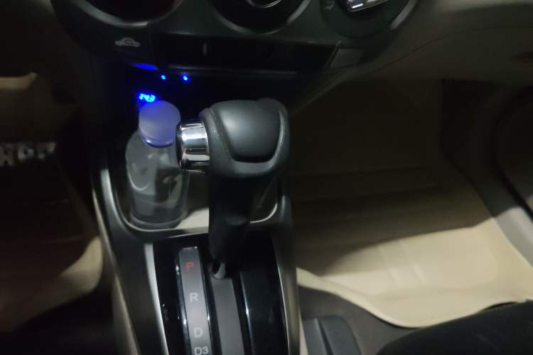 Used Honda City Classic 2012 1.5L Automatic Elite Edition Gear Lever