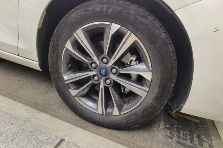 Used Ford Escort 2021 1.5L Automatic Diamond Edition
