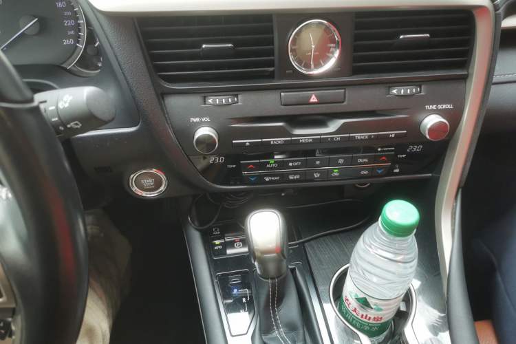 Used Lexus RX 2016 300 Two-Wheel Drive Elite Version China V Standard
