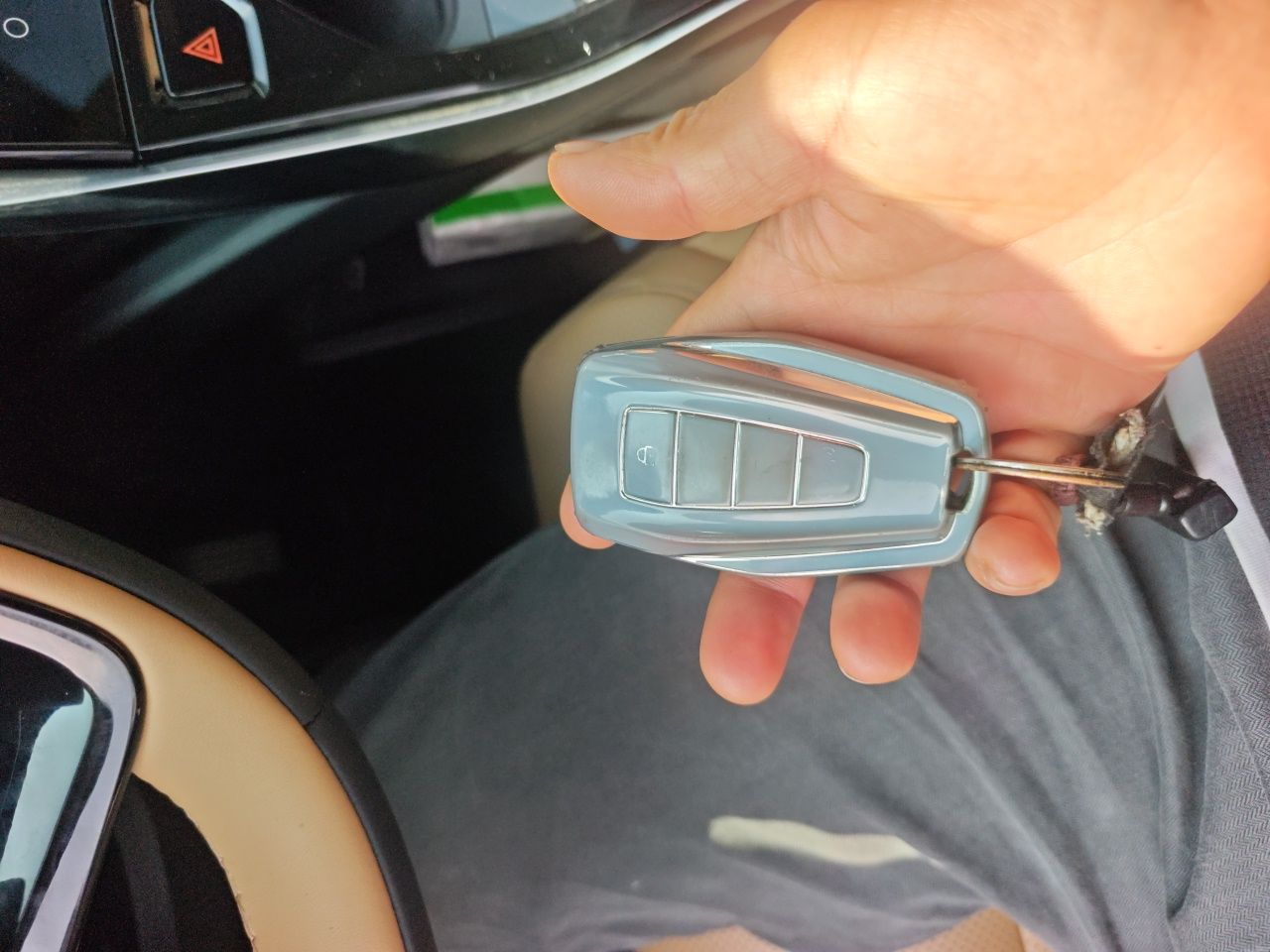 Geely Auto FX11 2023 1.5TD DCT Prestige Edition — снимка 20