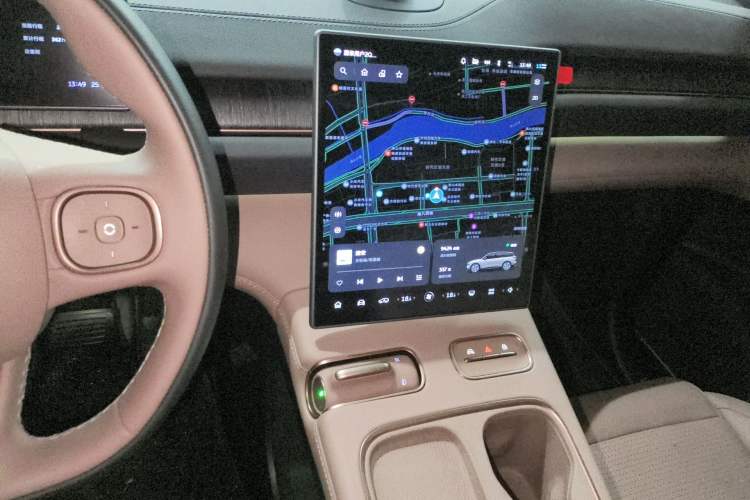 Used Nio ES6 2024 75 kWh
