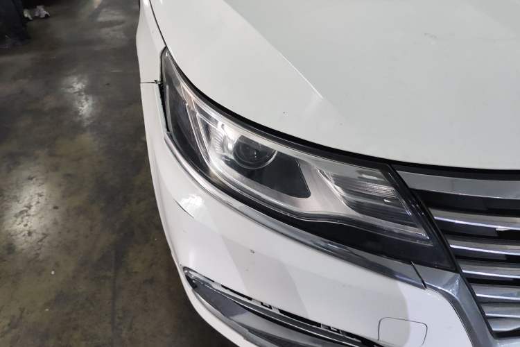 Used Roewe i6 New Energy 2019 PLUS 50T 4G Connected Glory Luxury Edition Right Front Headlight