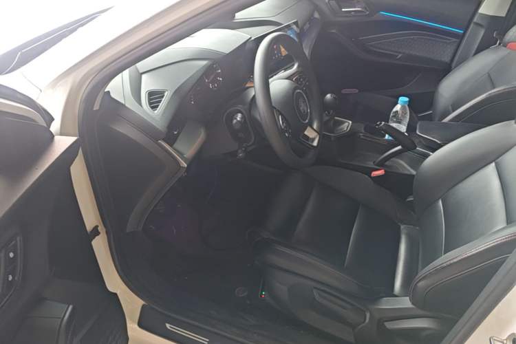 Used MG 5 2021 180 DVVT Manual Youth Luxury Edition