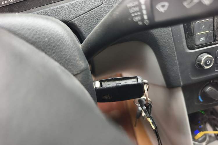 Used Skoda Rapid 2015 1.4L Manual Enjoyment Model
