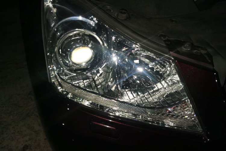 Used Toyota Crown 2010 2.5L Royal Leather Sunroof Navigation Edition Right Front Headlight