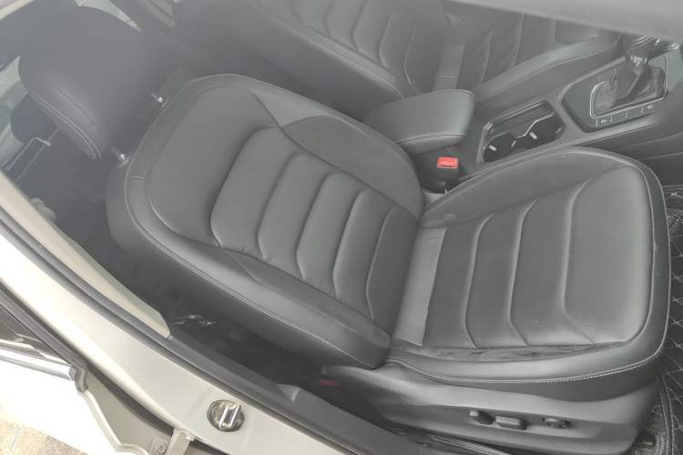 Used Volkswagen Tiguan L 2018 330TSI Automatic Two-Wheel Drive Luxury Edition
