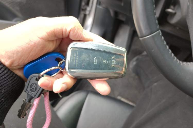 Used Toyota Camry 2021 2.0G Luxury Edition