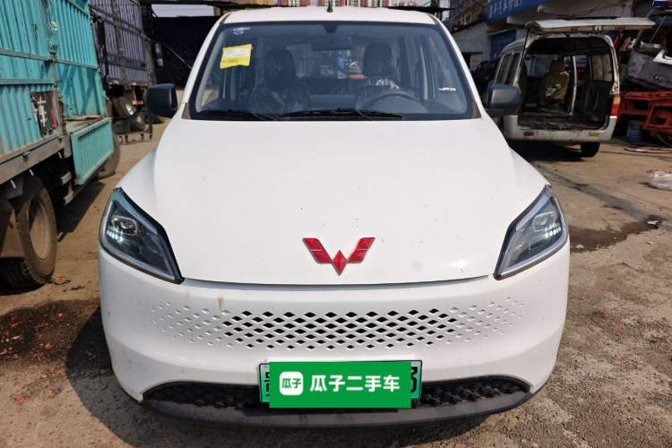Used Wuling Hongguang New Energy 2025 Extended-Range Hybrid 50 km Standard Version