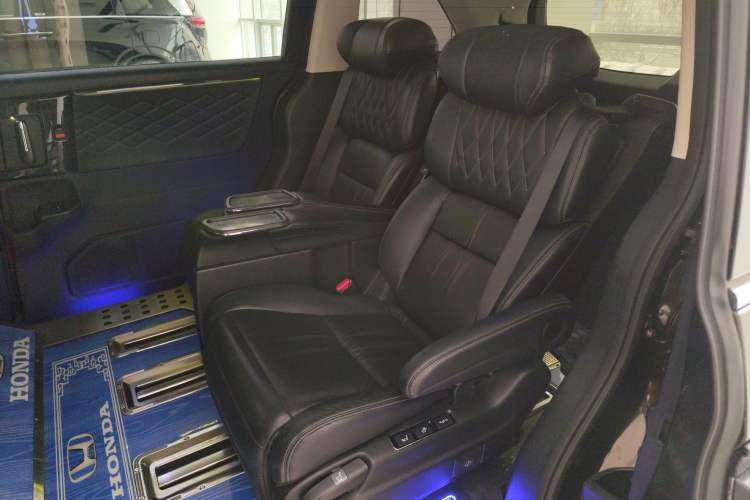 Used Honda Elysion 2019 2.0L Hybrid Luxury Edition