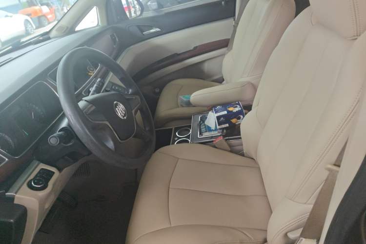 Used Buick GL8 2015 2.4L Luxury Business Premium Edition Left Front Seat