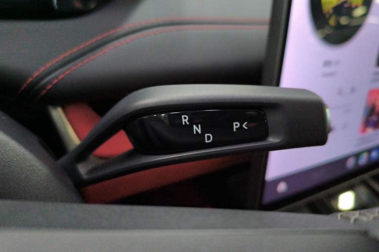 Used Xiaomi Auto SU7 2024 Four-Wheel Drive Ultra-Long Range Advanced Intelligent Driving Max Edition Gear Lever