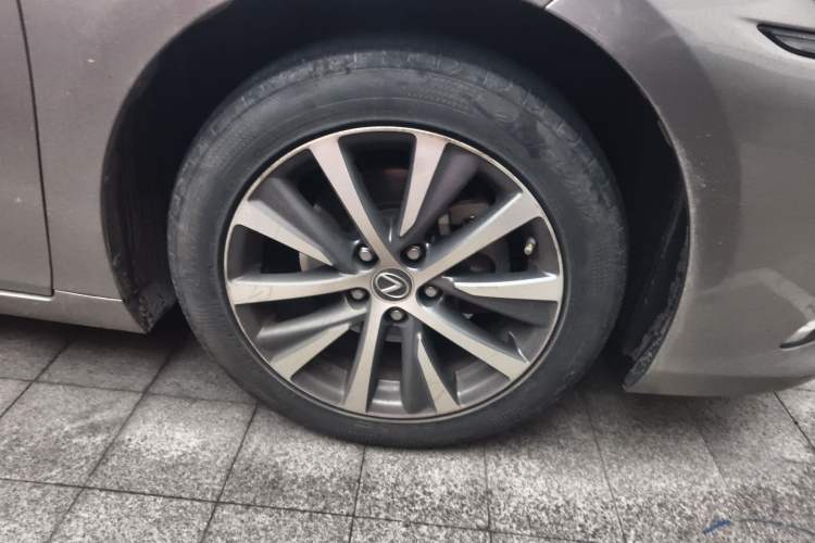 Used Lexus ES 2020 200 Excellence Edition