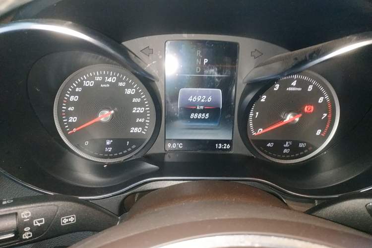 Used Mercedes-Benz GLC 2019 Facelift GLC 260 L 4MATIC Luxury Model
